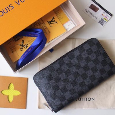 Alternative view of Replica Louis Vuitton Men’S Zippy Organizer