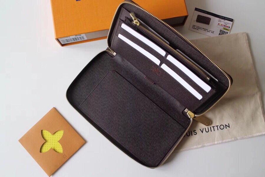 Replica Louis Vuitton Men’S Zippy Organizer - Image 8
