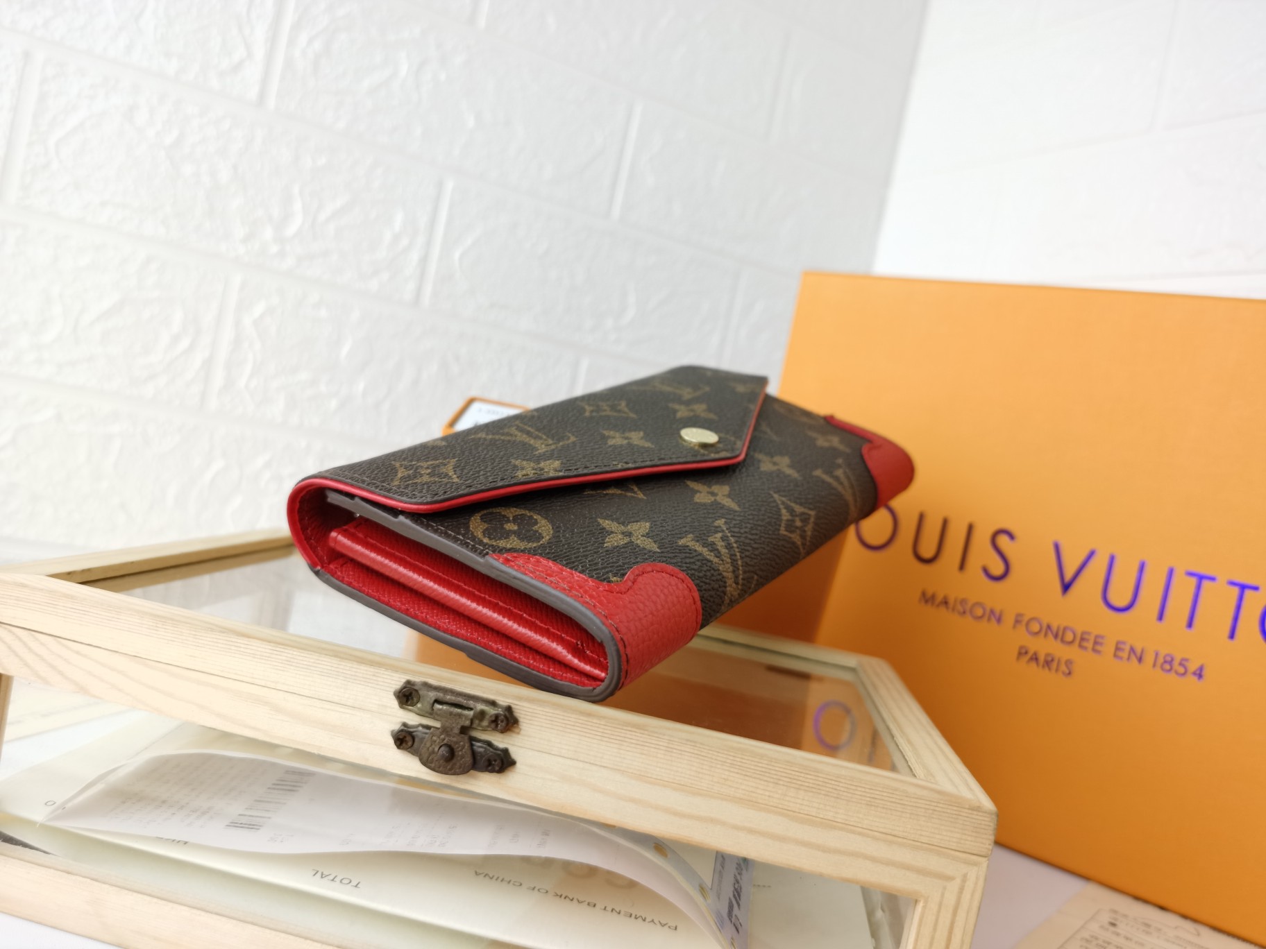 Replica Louis Vuitton Sarah Wallet Retiro Long Wallet - Image 3