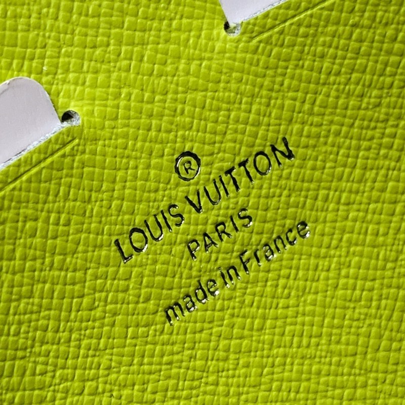 Replica Louis Vuitton Pochette Voyage Mm Yellow/White - Image 3