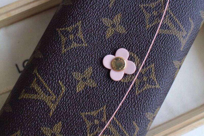 Replica Louis Vuitton Aaa-Emilie Wallet - Image 8