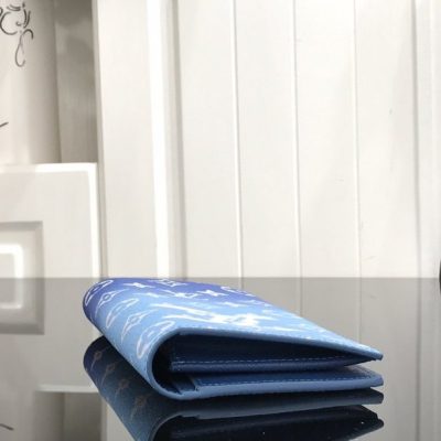 Alternative view of Replica Louis Vuitton Brazza Wallet Blue Sky