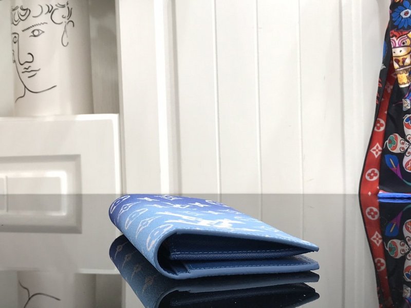 Replica Louis Vuitton Brazza Wallet Blue Sky - Image 2