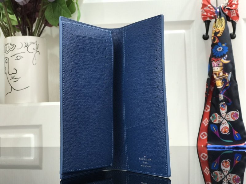 Replica Louis Vuitton Brazza Wallet Blue Sky - Image 7