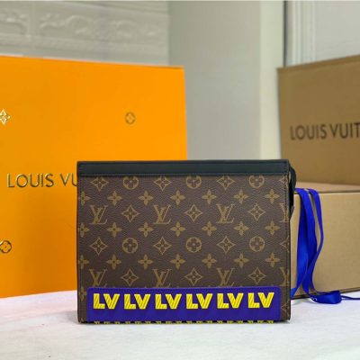 Alternative view of Replica Louis Vuitton Rubber Collection-Toiletry Pouch 26 M66601