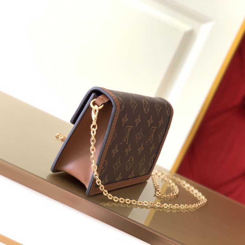 Replica Louis Vuitton Dauphine Chain Wallet - Image 3