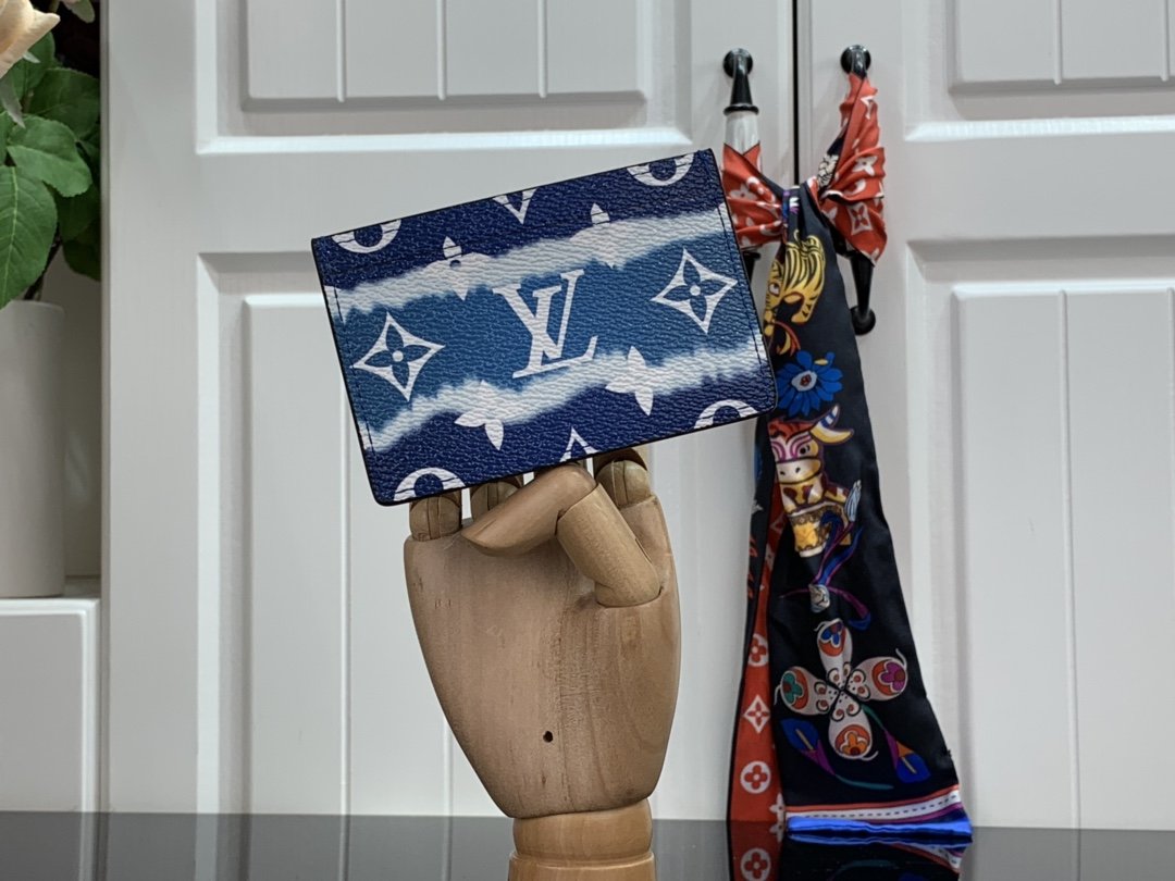 Replica Louis Vuitton Escale Card Holder M69115 - Image 9