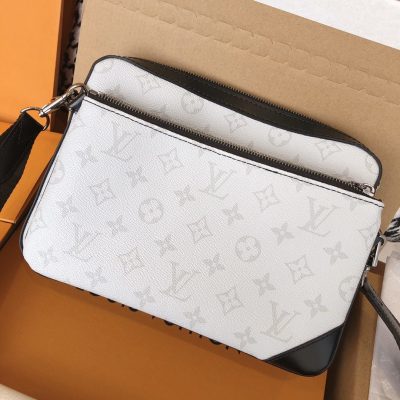 Alternative view of Replica Louis Vuitton Trio Messenger M69443