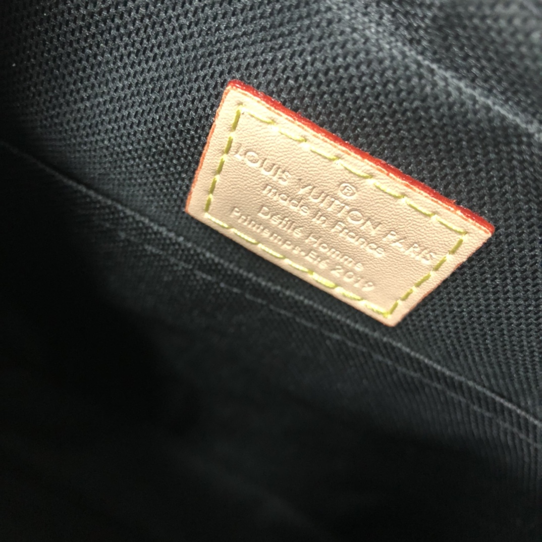Replica Louis Vuitton 3In1 Pochette Trio Messenger M69443 - Image 9