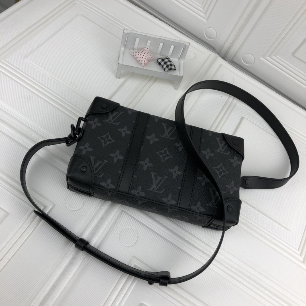 Replica Louis Vuitton Soft Trunk Wallet - Image 3