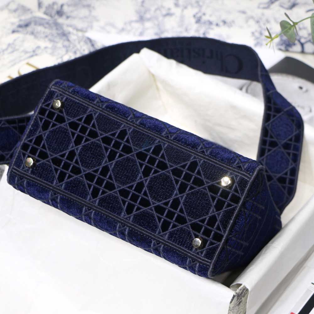 Replica Dior Aaa-D-Blue Velvet Medium Lady D-Lite Bag M8002/Embroidery - Image 4