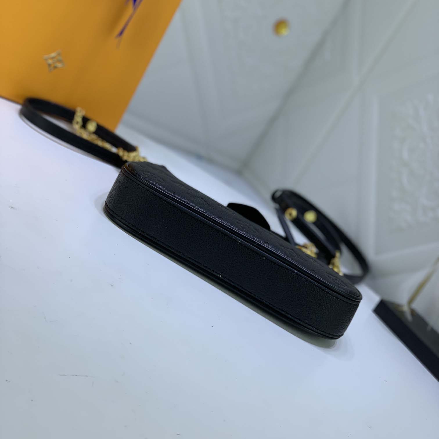Replica Louis Vuitton Easy Pouch On Strap- Black/Beige/White - Image 3