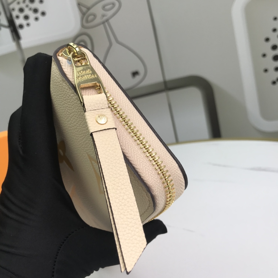 Replica Louis Vuitton Zippy Wallet Pink/Blue/Brown - Image 12