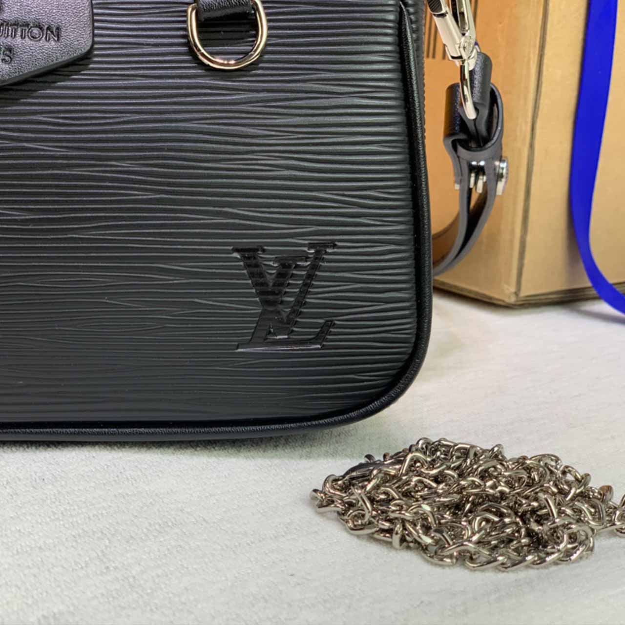 Replica Louis Vuitton Easy Pouch On Strap Pink/Blue/Black/Beige M80483/M80480/M80471/M80479 - Image 4