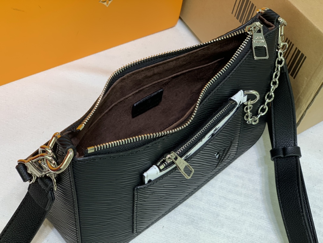 Replica Louis Vuitton Marelle Handbag Black/White/Brown - Image 6
