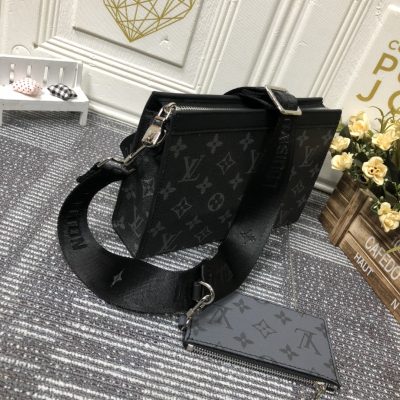 Alternative view of Replica Louis Vuitton Aaa- Gaston Wearable Wallet M81115