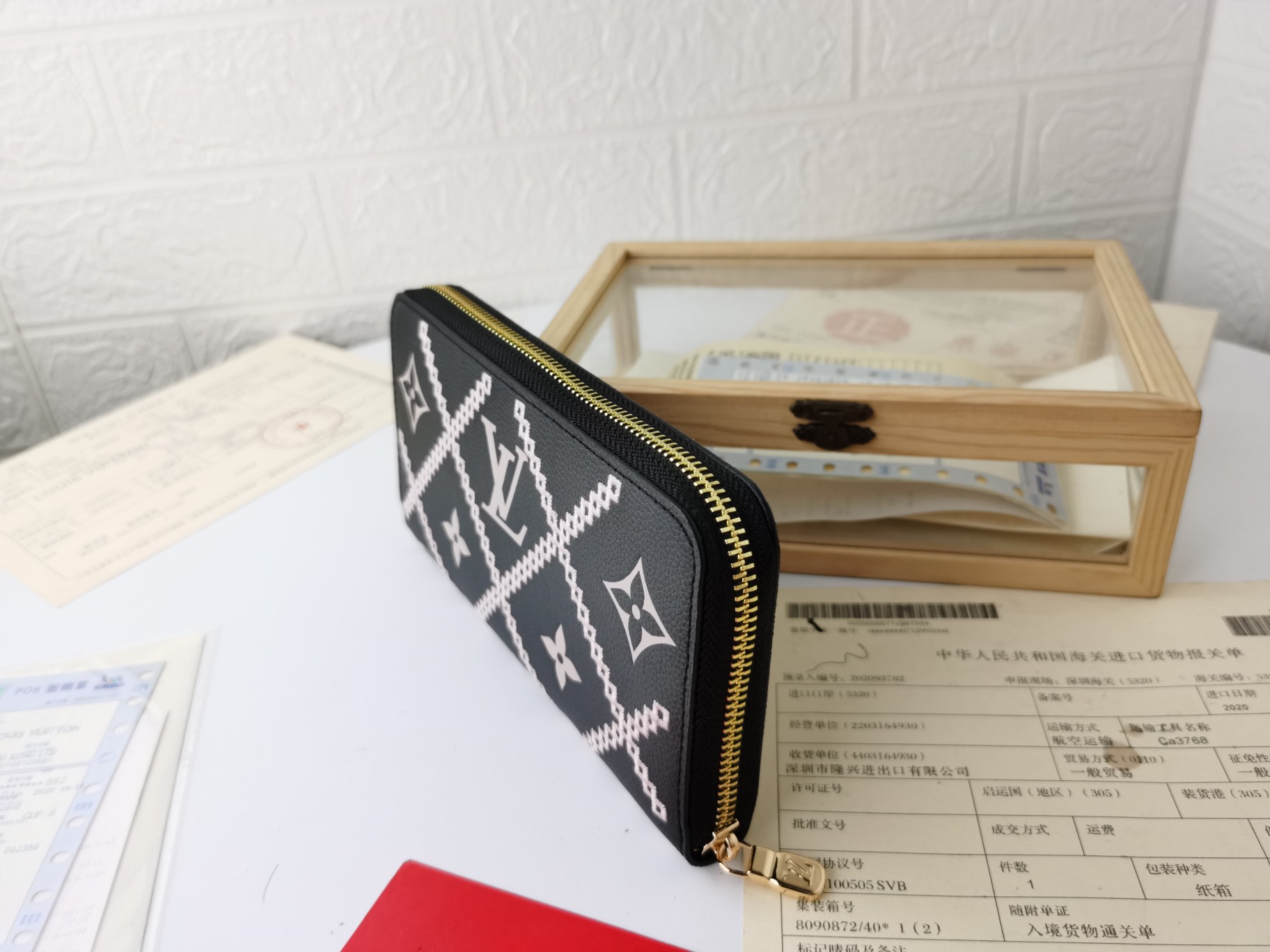 Replica Louis Vuitton Monogram Empreinte Broderies Zippy Wallet M81141 - Image 4