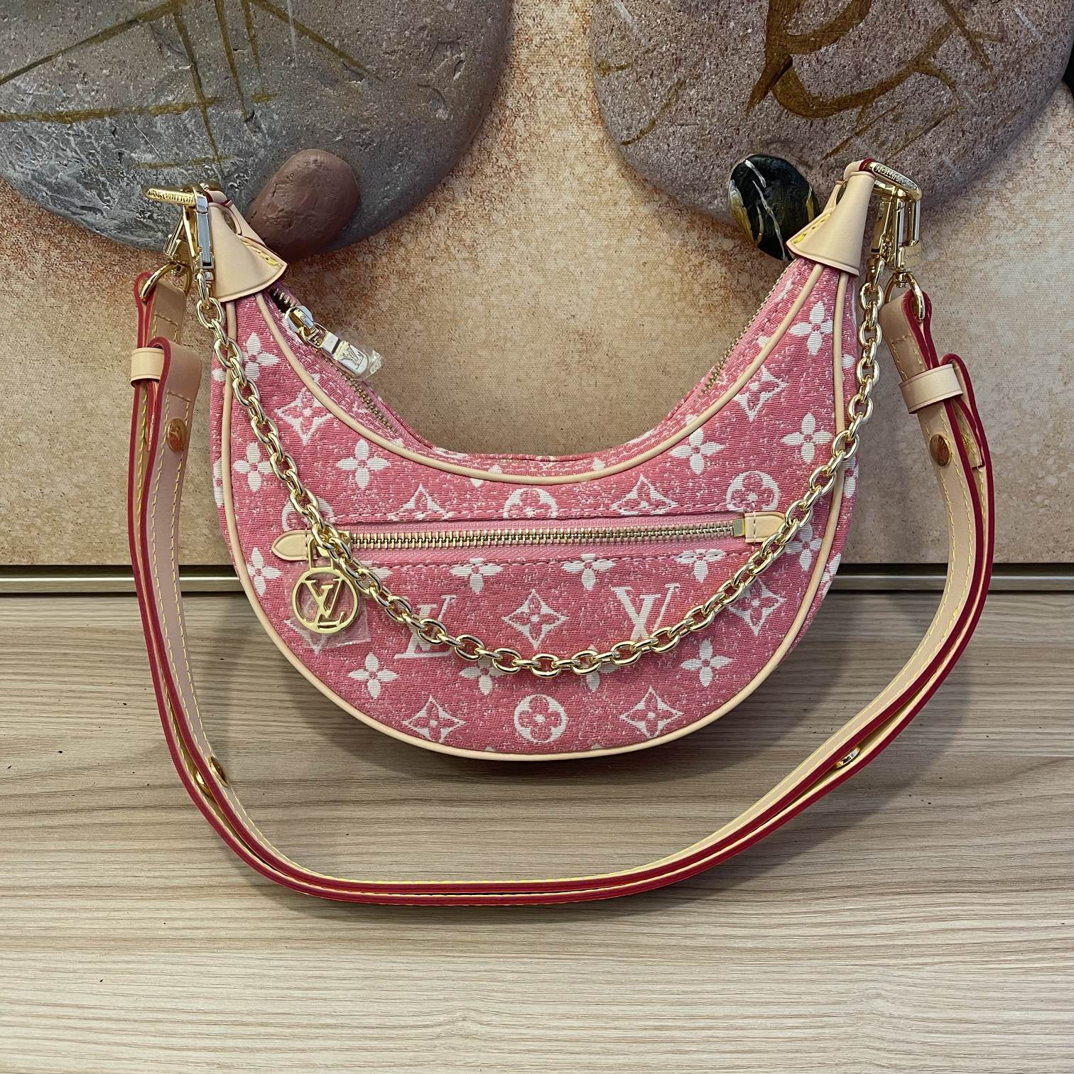 Replica Louis Vuitton Loop Baguette Handbag