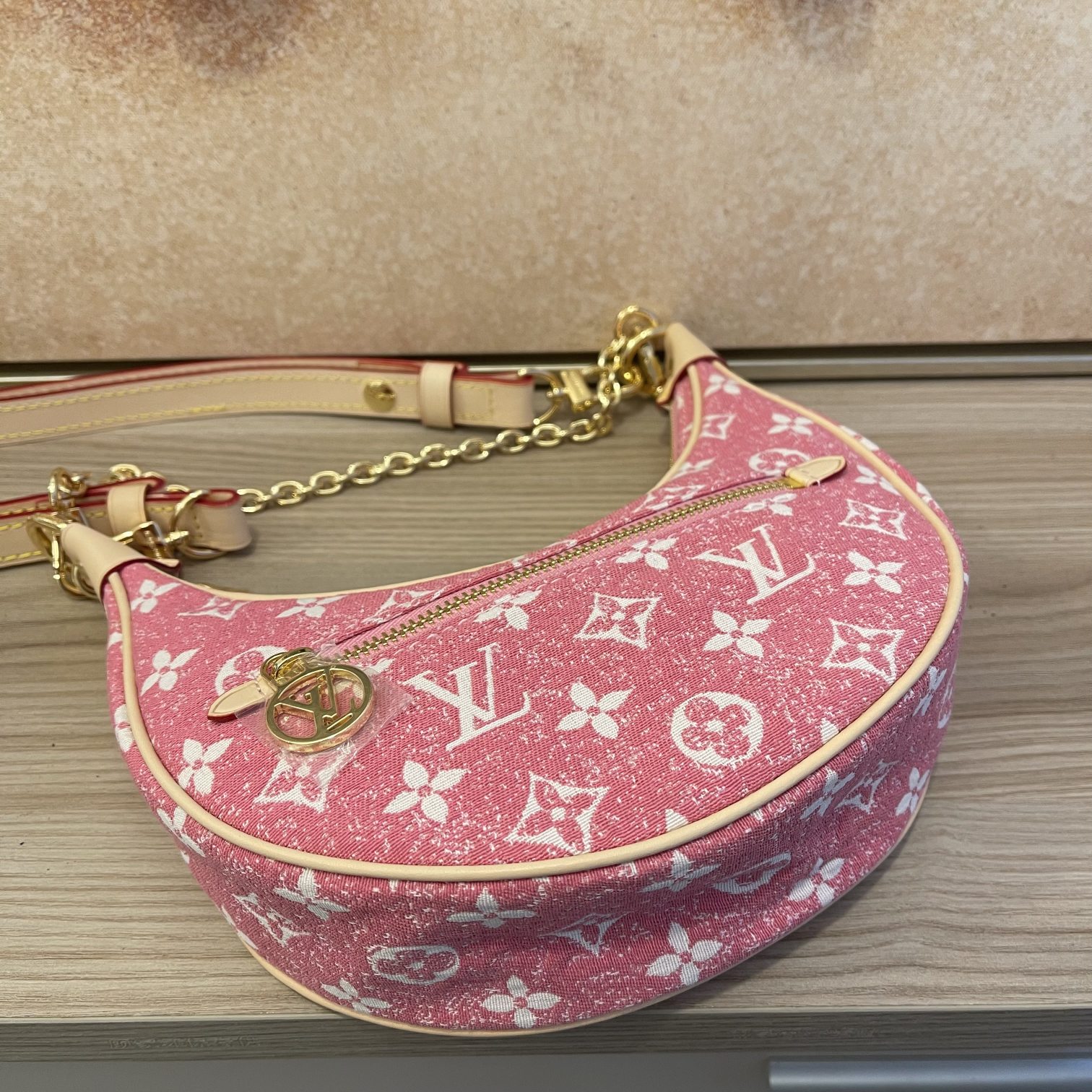 Replica Louis Vuitton Loop Baguette Handbag - Image 3
