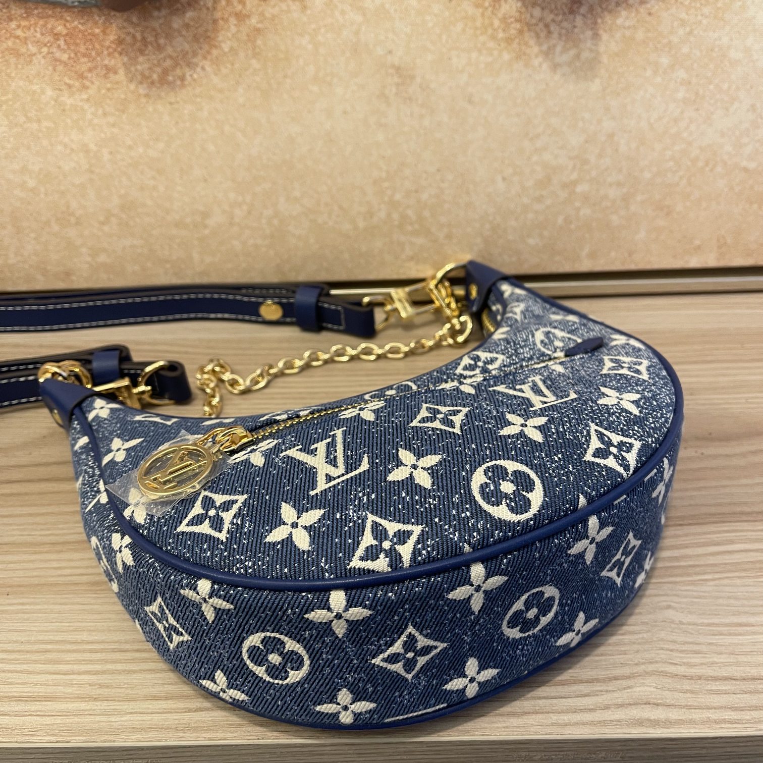 Replica Louis Vuitton Loop Baguette Handbag - Image 8