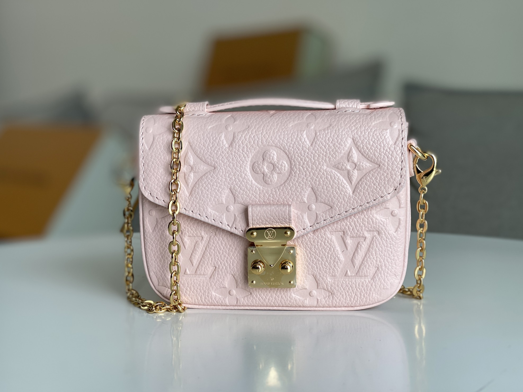 Replica Louis Vuitton Pochette Micro Metis Bag - Image 12