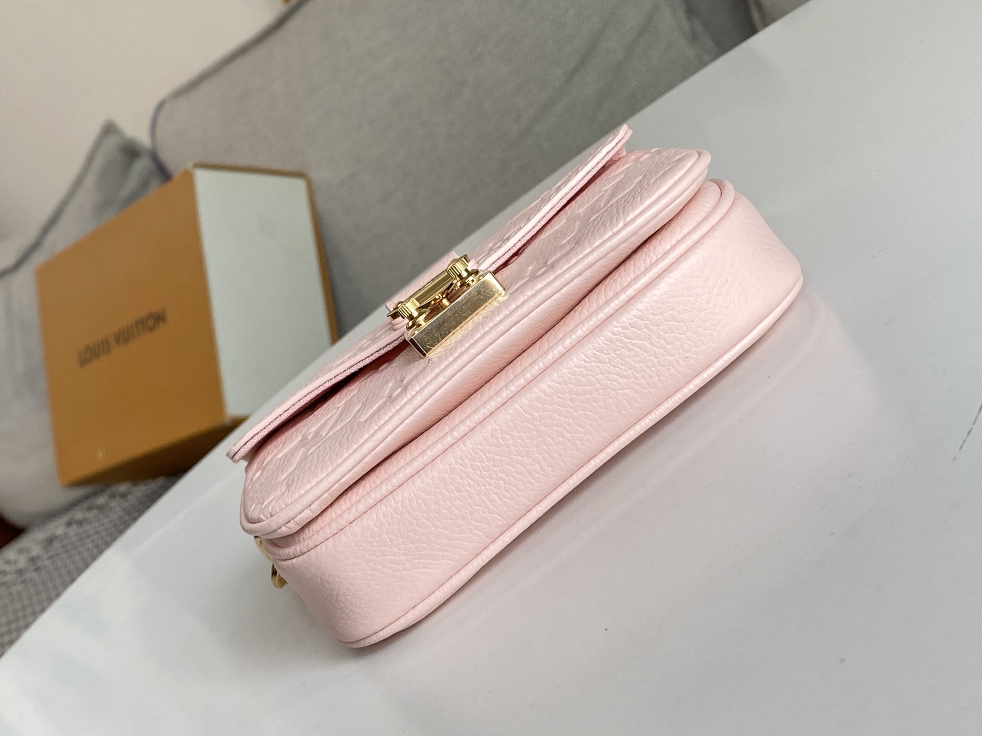 Replica Louis Vuitton Pochette Micro Metis Bag - Image 14