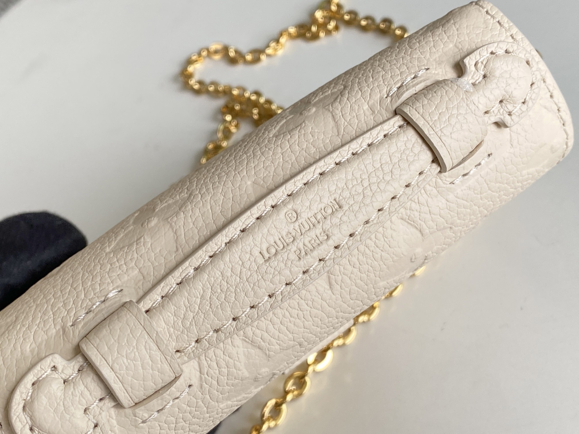 Replica Louis Vuitton Pochette Micro Metis Bag - Image 10