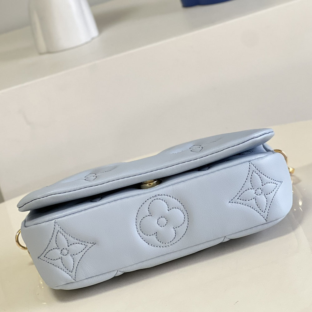 Replica Louis Vuitton Aaa- Wallet On Strap Bubblegram - Image 13