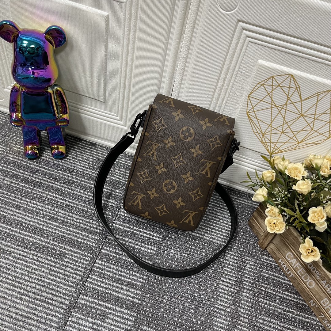 Replica Louis Vuitton S-Lock Vertical Wearable Wallet M81524 - Image 13