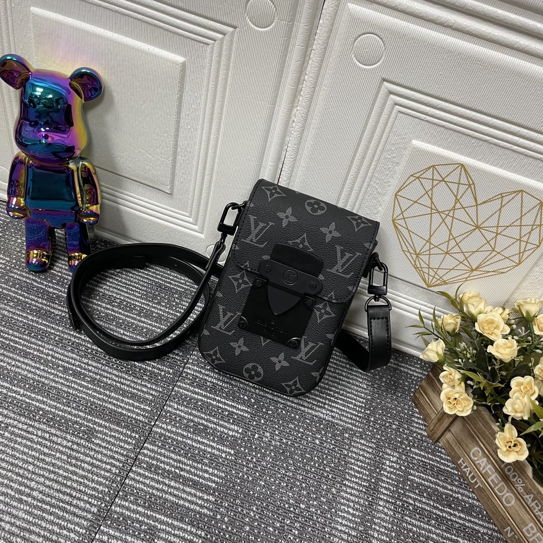 Replica Louis Vuitton S-Lock Vertical Wearable Wallet M81524 - Image 20