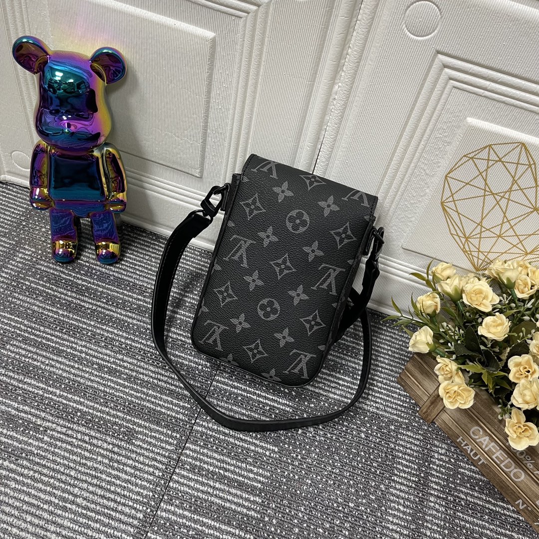 Replica Louis Vuitton S-Lock Vertical Wearable Wallet M81524 - Image 21