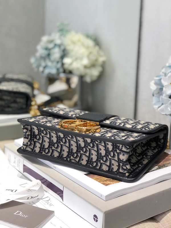 Replica Dior 30 Montaigne Chain Bag M9208 - Image 6