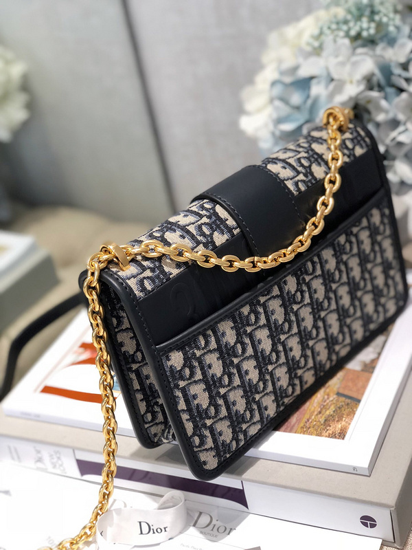Replica Dior 30 Montaigne Chain Bag M9208 - Image 7