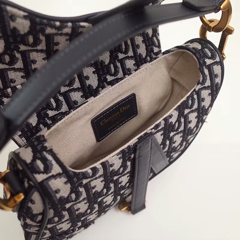 Replica Dior Mini Oblique Saddle Bag - Image 7