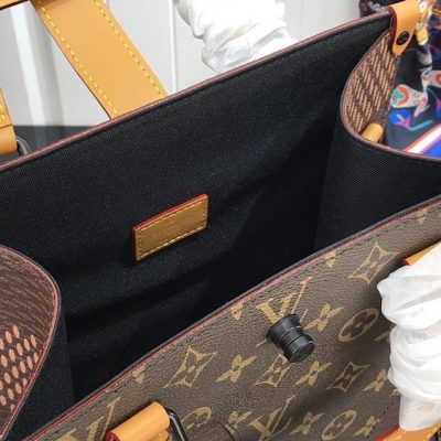 Alternative view of Replica Louis Vuitton Mini Tote