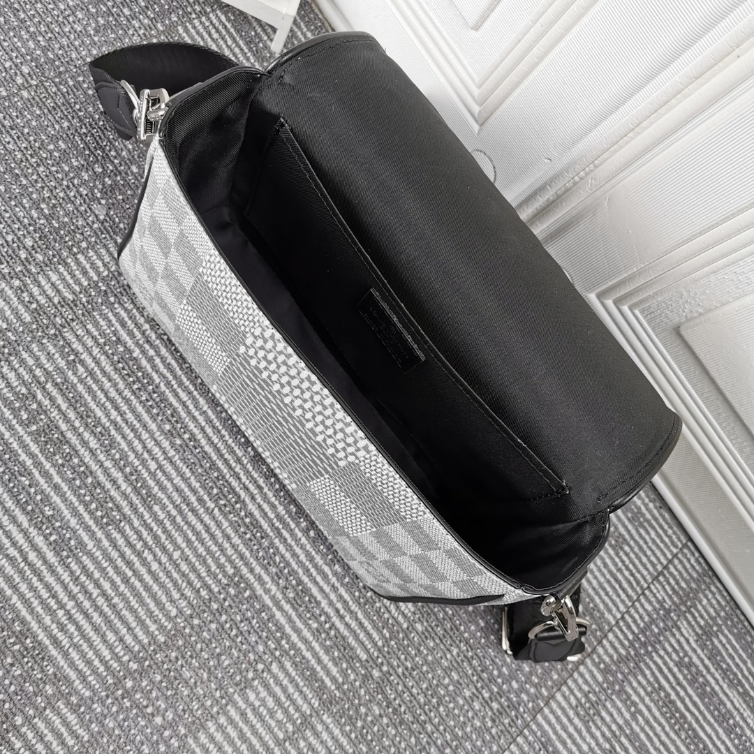 Replica Louis Vuitton Studio Messenger N50013 - Image 17