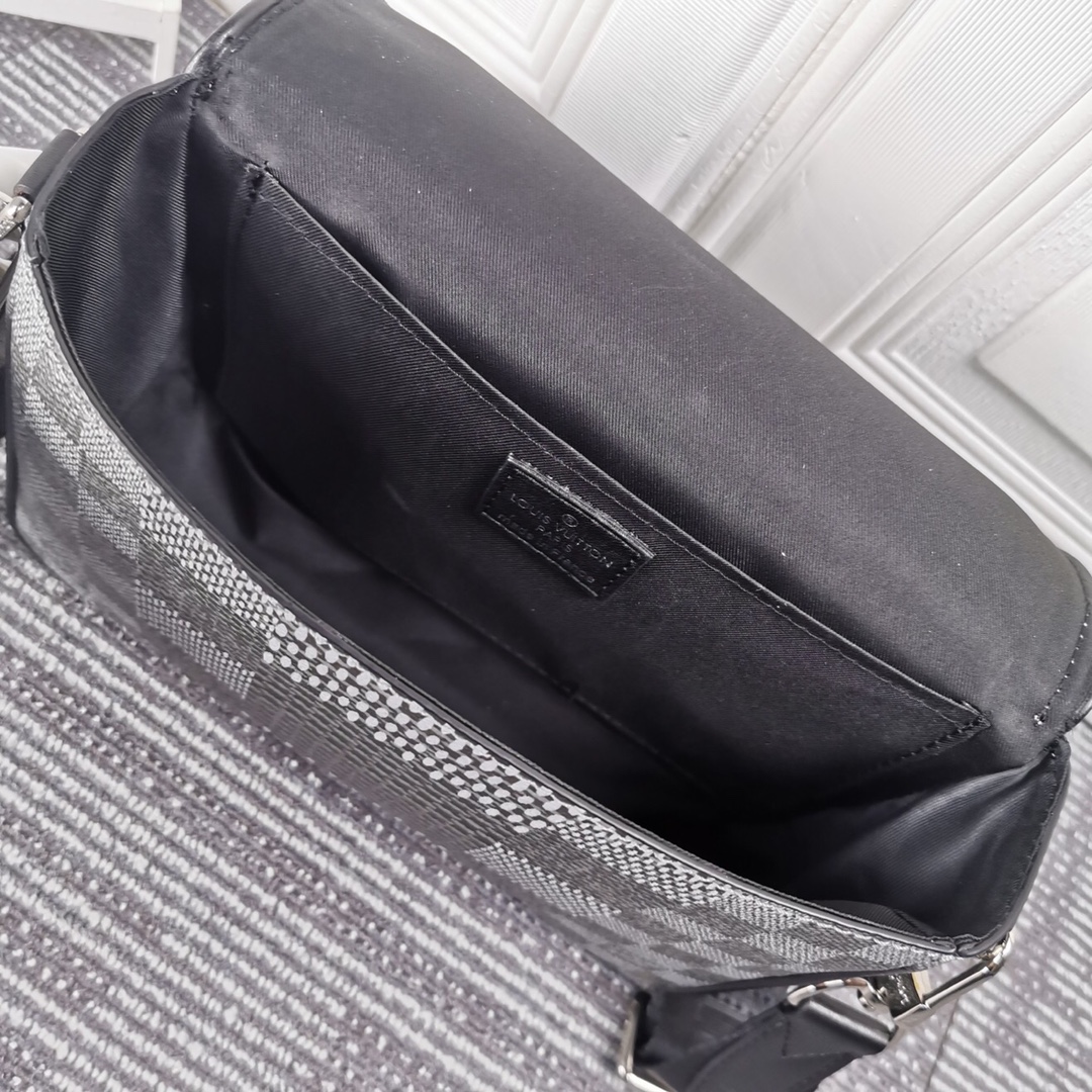 Replica Louis Vuitton Studio Messenger N50013 - Image 9