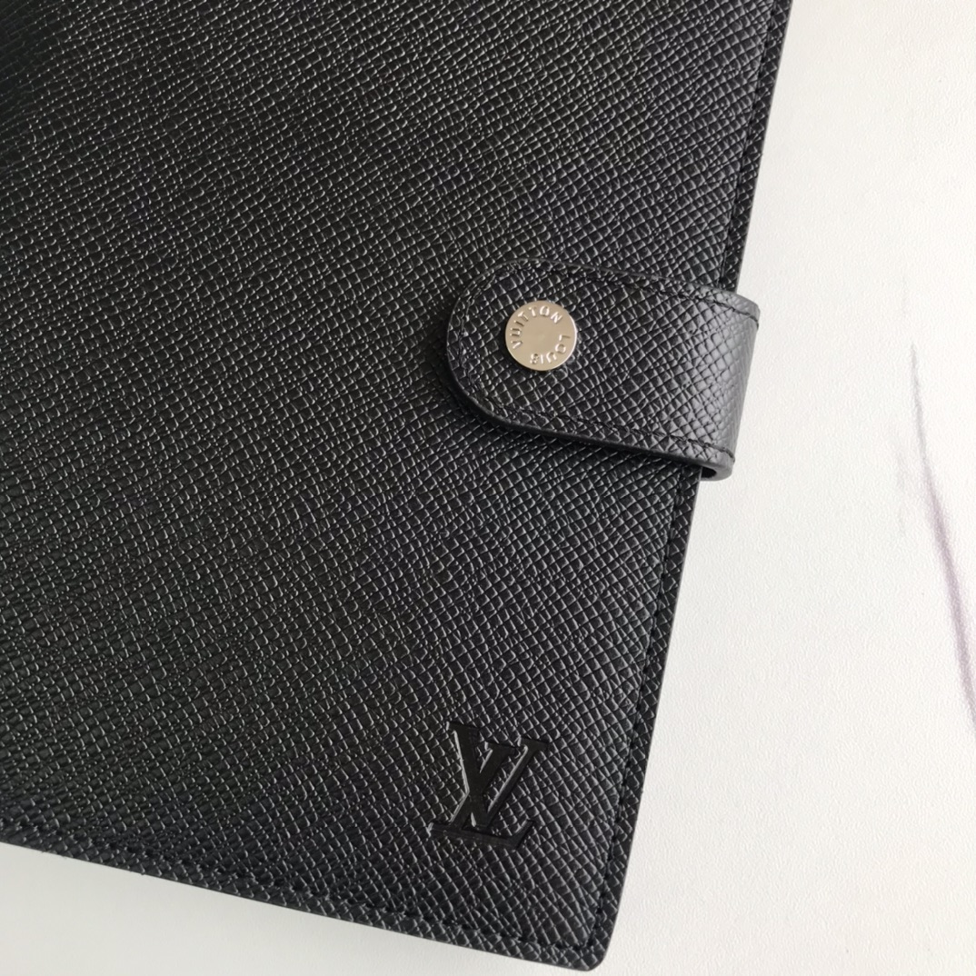 Replica Louis Vuitton Medium Ring Agenda Cover R20222 - Image 12