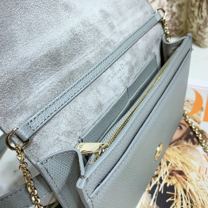 Replica Dior 30 Montaigne 2-In-1 Pouch - Image 3