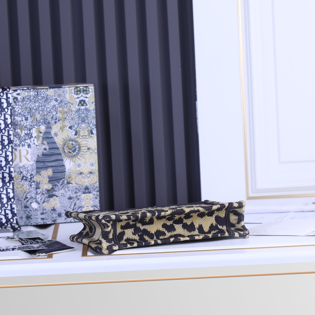 Replica Dior Multicolor Mizza Embroidery Mini Book Tote - Image 4