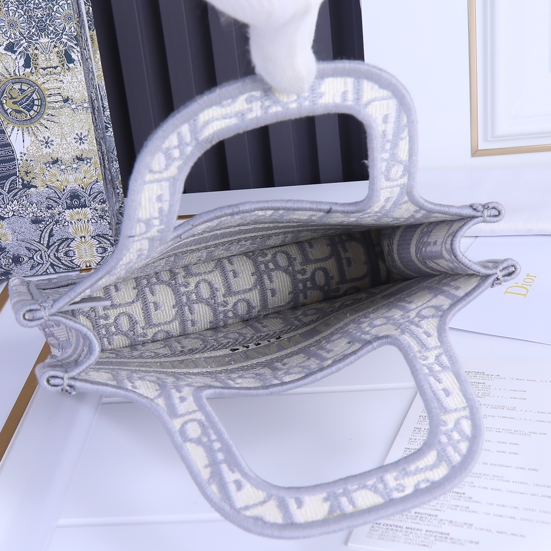 Replica Dior Oblique Embroidery Mini Book Tote - Image 9