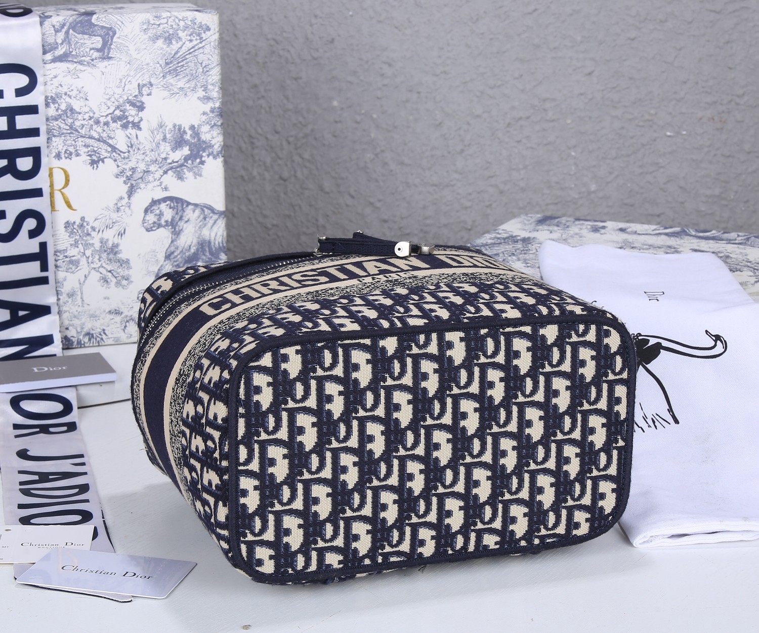 Replica Dior Travel Vanity Case Navy/Gray - Image 4