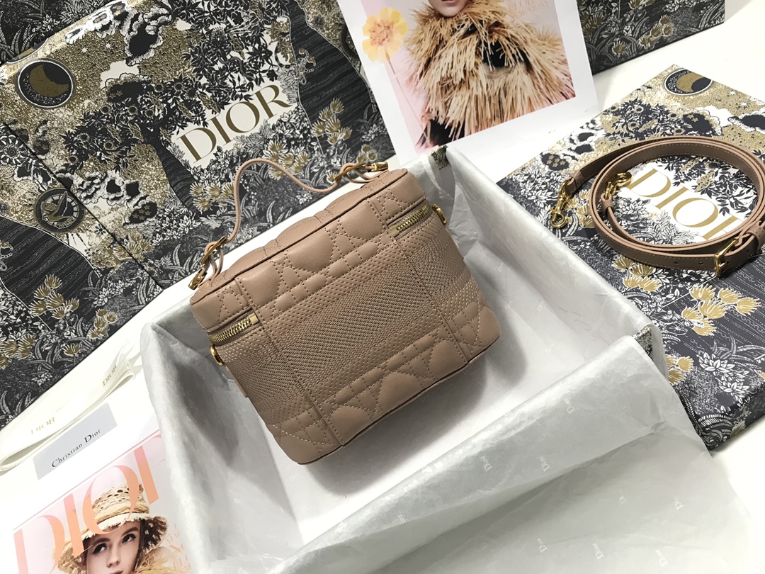 Replica Dior Aaa-Small Travel Vanity Case - Image 2