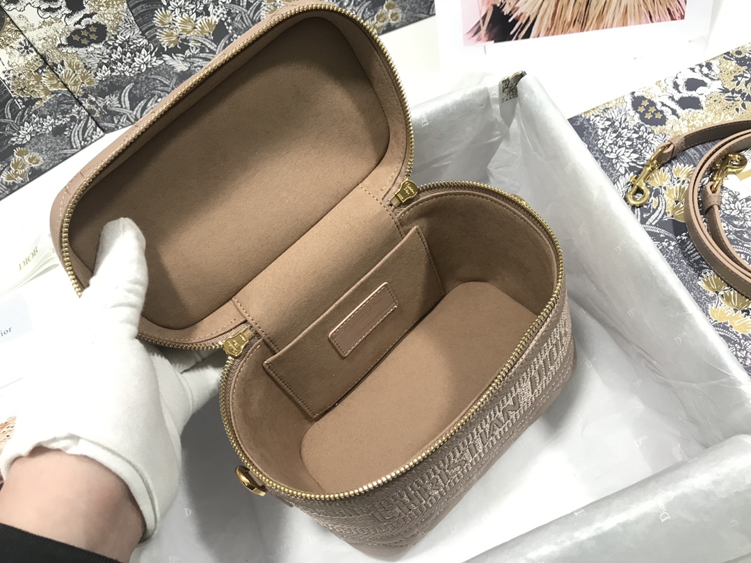 Replica Dior Aaa-Small Travel Vanity Case - Image 3