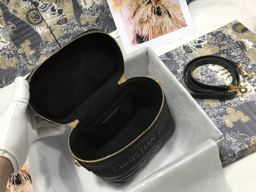 Replica Dior Aaa-Small Travel Vanity Case - Image 8