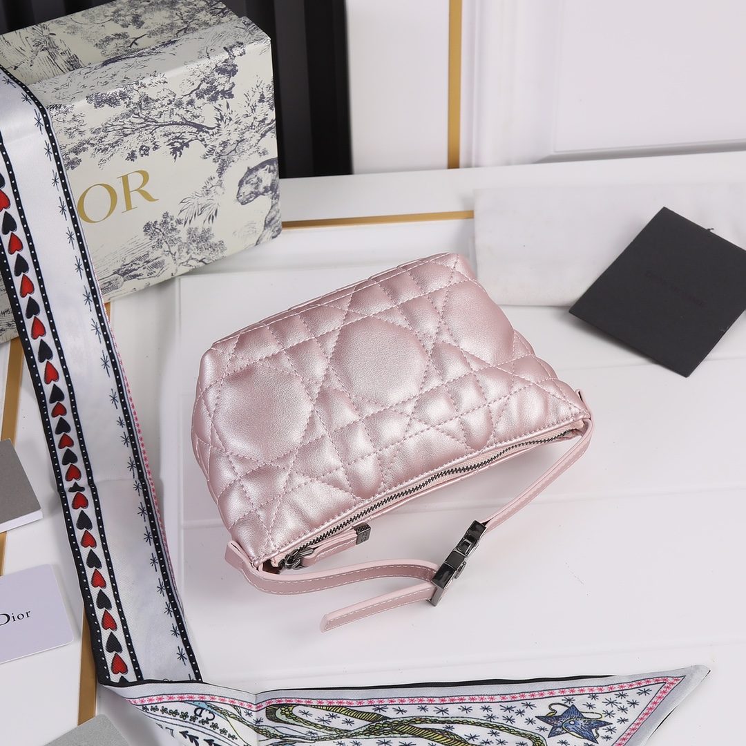 Replica Dior Small Drtravel Nomad Pouch - Image 14
