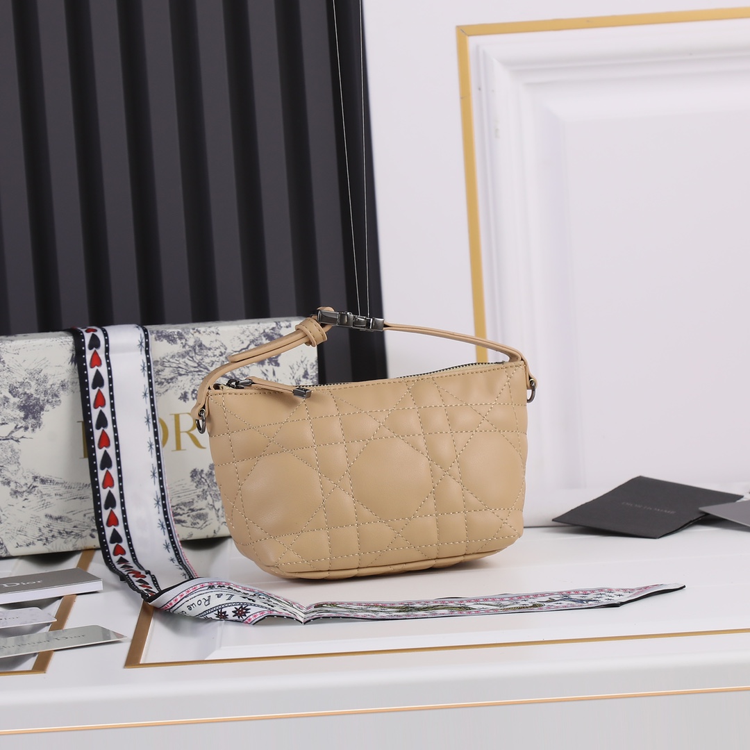 Replica Dior Small Drtravel Nomad Pouch - Image 21