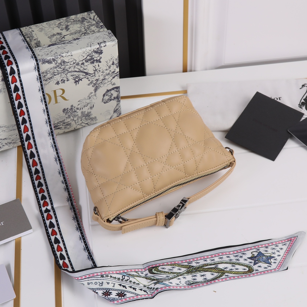 Replica Dior Small Drtravel Nomad Pouch - Image 24