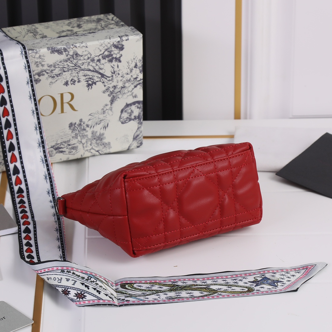 Replica Dior Small Drtravel Nomad Pouch - Image 28