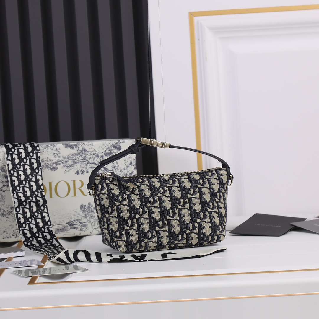 Replica Dior Small Drtravel Nomad Pouch - Image 6
